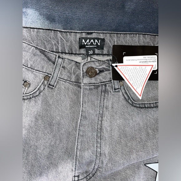 BooHooMAN graphic jeans size 30 (new with tags) - Picture 3 of 5